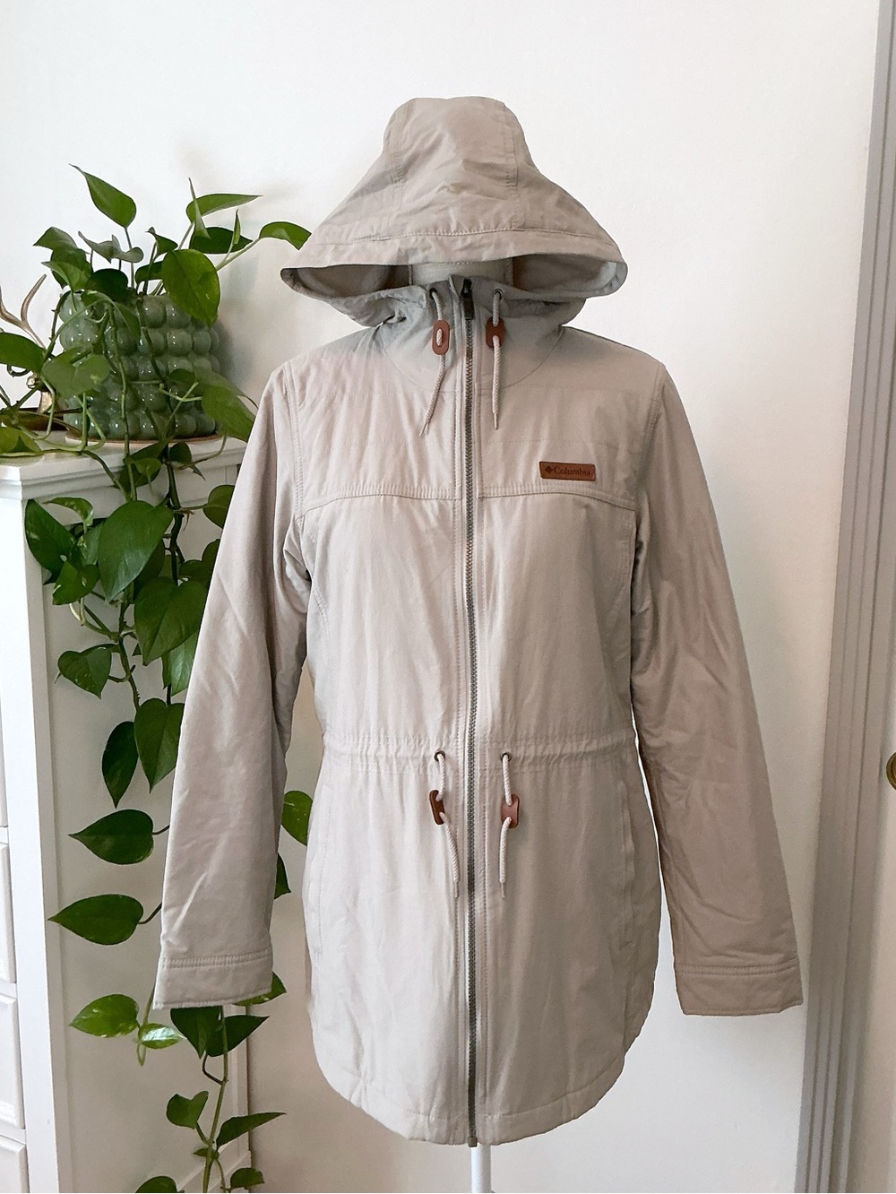 Columbia Sportswear Company | Long Sherpa Hooded Jacket size Medium